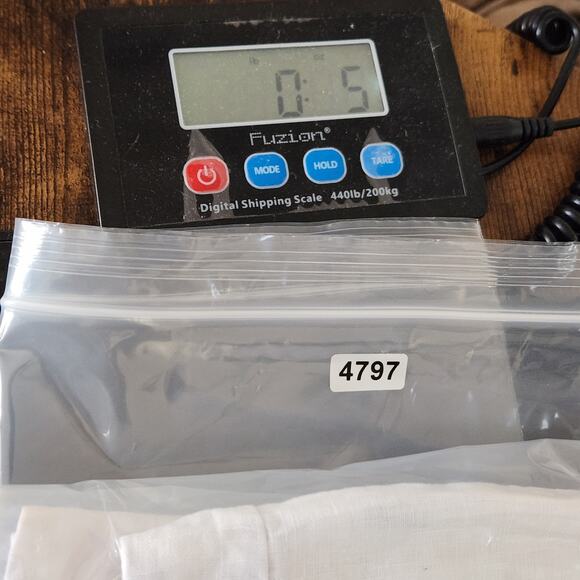 Quince White 100% Linen Top Women’s SZ SM Adjustable Strap Smocked Back - Picture 14 of 14